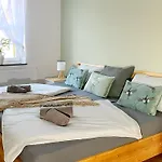 Stadtnah & Naturverbunden Apartman