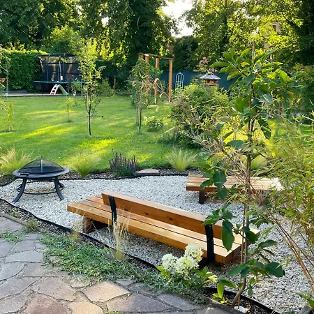 Stadtnah & Naturverbunden Apartman